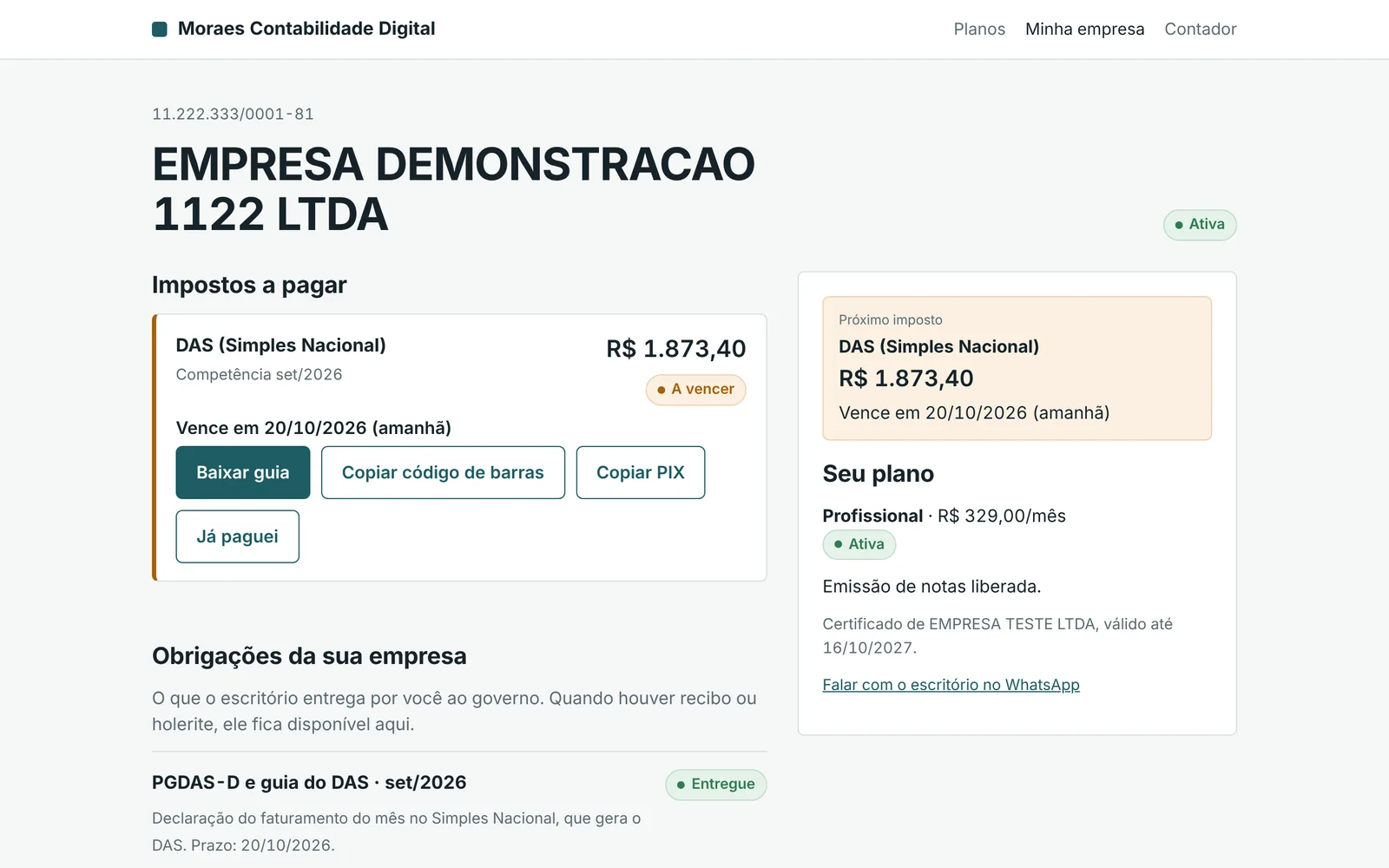 Área do cliente com o DAS a pagar, botões para baixar a guia e copiar o PIX, e o calendário de obrigações